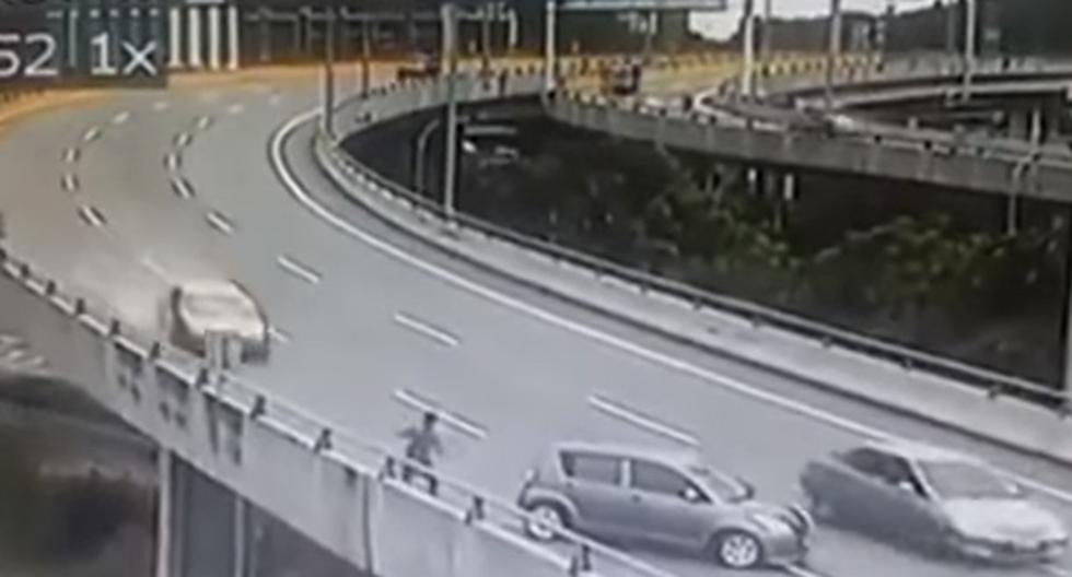 El accidente fue captado en Malasia y publicado en YouTube. (Foto: YouTube)