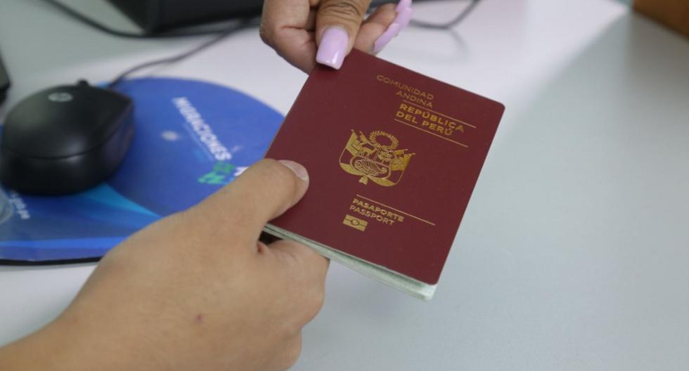 Migrations: how to request an appointment to get a passport in June 2023