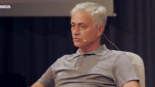 José Mourinho dicta cátedra entre la diferencia de un capitán y un líder: “Cuando los tienes, tu equipo está un paso por delante”