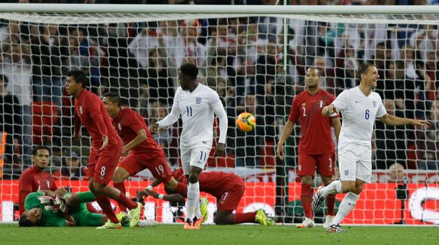 Así fue el error de Fernández en el tercer gol de Inglaterra - 8
