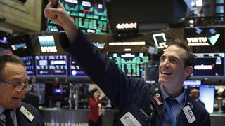 Wall Street cierra con grandes ganancias tras anuncios de Donald Trump