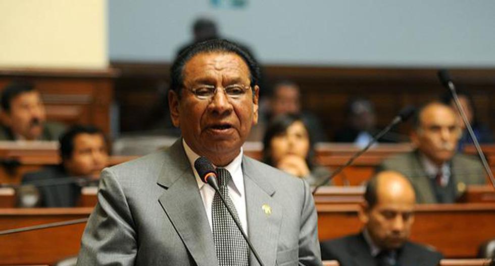 Polémica en Perú por congresista que pide restringir ingreso de venezolanos. (Andina)