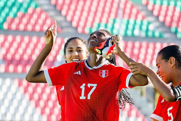 Fabiola Herrera is one of the experienced players in Emily Lima's selection.  His last goal came in a friendly against Bolivia on 26 February.  (Photo: FPF)