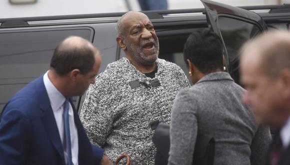 Bill Cosby pide desestimen su procesamiento por agresión sexual