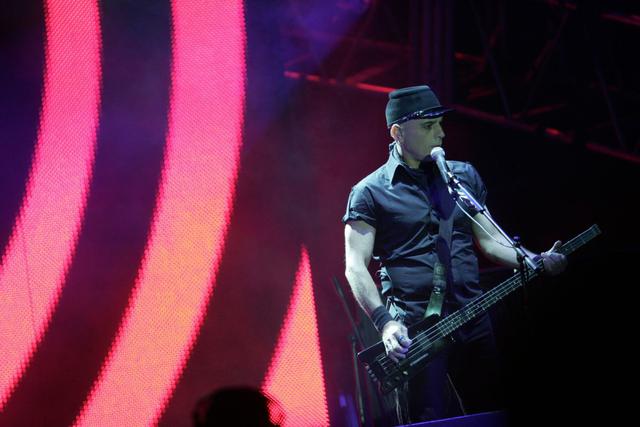 Zeta Bosio de Soda Stereo estuvo sorprendido por la respuesta emocionada de los fans peruanos. (Foto: Ernesto Arias/ El Comercio)
