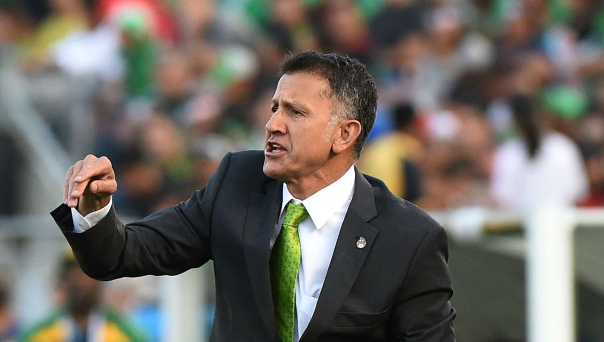 Juan Carlos Osorio llevó a la selección mexicana al Mundial Rusia 2018 y llegó hasta octavos de final. Cuenta con el visto bueno de la directiva, pero con el rechazo de la nación azteca. (Foto: AFP)