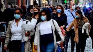Los contagios de coronavirus en Italia se disparan el día en que pasa a ser obligatorio usar mascarilla