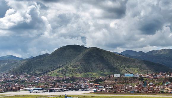 Conoce algunas de las medidas que han tomado las principales aerolíneas sobre las cancelaciones por el cierre del Aeropuerto Internacional de Cusco. (Foto: Shutterstock)