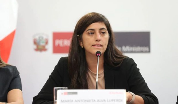 María Antonieta Alva, ministra de Economía y Finanzas, indicó que 1.2 millones de afiliados a las AFP podrán retirar hasta el 100% de sus fondos con la autorización del Ejecutivo (Foto: Andina)