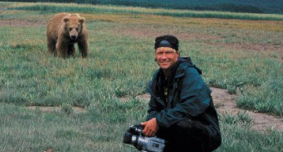 Timothy Treadwell and Amy Huguenard |  Story of Couple Eaten by Grizzly Bear in Alaska |  Grizzly Man |  Story |  EC Stories |  the world
