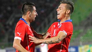 Chile goleó 3-0 a Perú en Valparaíso con doblete de Vargas