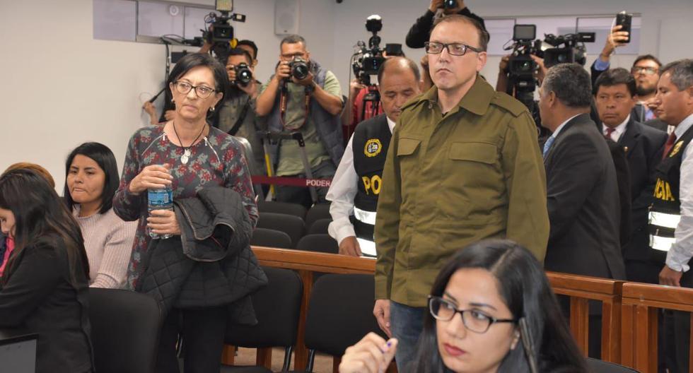 Ana Herz de Vega y Pier Figari se sumaron a Keiko Fujimori y Vicente Silva Checa como investigados por lavado de activos con prisión preventiva. (Foto: Poder Judicial)