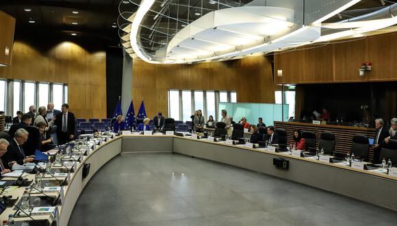 Los comisarios de la Unión Europea (UE) se reúnen para la reunión semanal del Colegio en la sede de la Comisión Europea en Bruselas, Bélgica, el 9 de noviembre de 2022. (Foto de Valeria Mongelli / AFP)