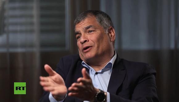 Rafael Correa entrevistó a uno de los abogados de Pedro Castillo. (Captura de pantalla: RT)