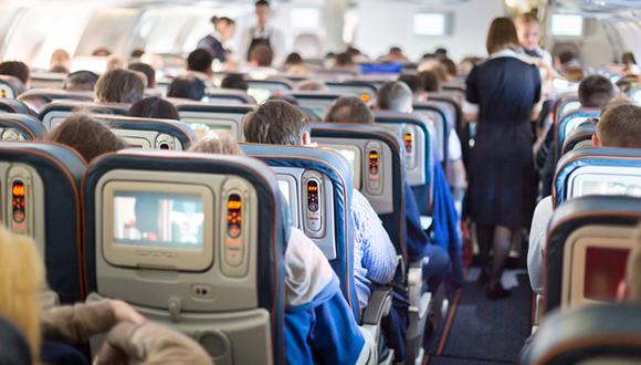 El informe señaló además que el precio de los boletos de avión está cayendo en todo el mundo. (Foto: Shutterstock)