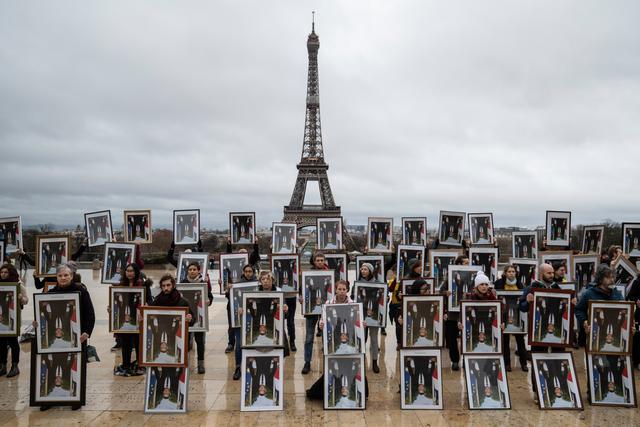 Los activistas están notablemente molestos de que Francia se haya demorado en sus compromisos internacionales para aumentar el uso de energía solar y eólica. (Foto: AFP)