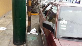 Barranco: explosión en poste causa apagón y daños en vehículos