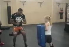 UFC: Alistair Overeem patea a una niña durante entrenamiento