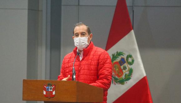 Martos agradeció a los alcaldes y gobernadores regionales debido a que con su presencia “están deponiendo cualquier interés de partido o ideología en bien del pueblo peruano”. (Foto: Presidencia)