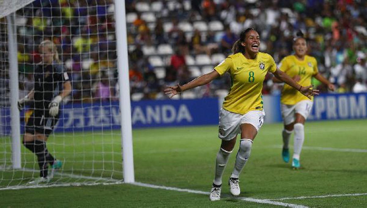 Selección femenina de Brasil emitirá sus partidos en Facebook