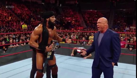 Jinder Mahal se convirtió en nueva superestrella de WWE Raw y en su primera pelea perdió el título de los Estados Unidos. (Foto: Twitter)