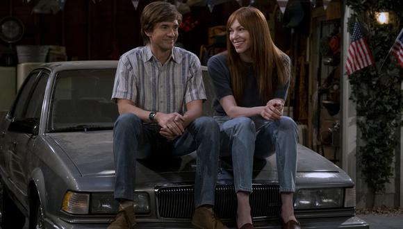 Topher Grace, Laura Prepon en una escena de "That '90s Show". Foto: Netflix