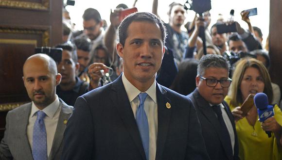 Juan Guaidó ratificado como presidente encargado de Venezuela por el Parlamento. (Foto: AFP)