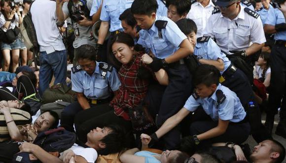 Hong Kong: Policía arresta a unos 200 manifestantes