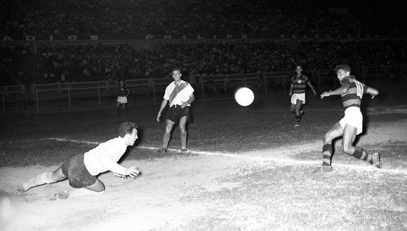 El 3 de febrero de 1959 River Plate y Flamengo disputaron un intenso partido en el estadio Nacional. Foto: Archivo Histórico El Comercio