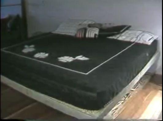 Así se veía el interior de 'la cárcel privada de Escobar' el 22 de julio de 1992. El coronel César de la Cruz grabó un video mientras lideraba el operativo para retomar el control de La Catedral.