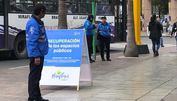 Así luce Miraflores durante el primer día de la ordenanza que prohíbe cambistas en la calle. (Foto: El Comercio)