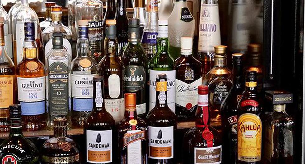 Consumir alcohol adulterado puede dañar la salud de las personas. (Foto: Pixabay)