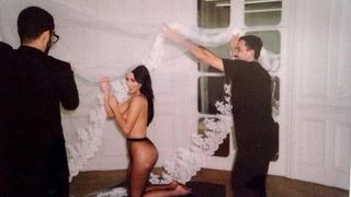Kim Kardashian alborota las redes sociales con imagen desnuda