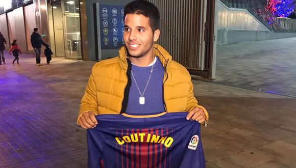 Alonso González Mora, de 18 años, estaba en la tienda del FC Barcelona cuando se oficializó el fichaje del atacante brasileño. (Foto: Facebook)