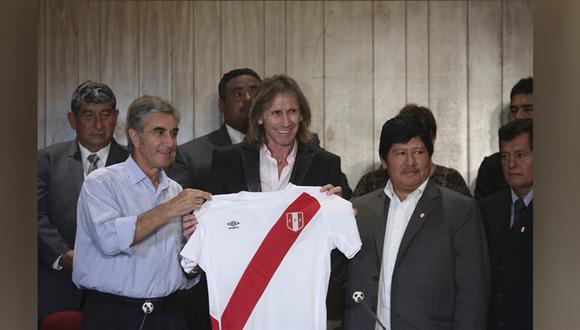 Día en que Ricardo Gareca fue presentado como entrenador de la selección peruana de fútbol en el auditorio del Complejo Deportivo de la Federación, en la Videna. (Foto: Alonso Chero)