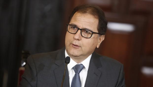 Francisco Ísmodes continuará como ministro de Energía y Minas. (Foto: USI)