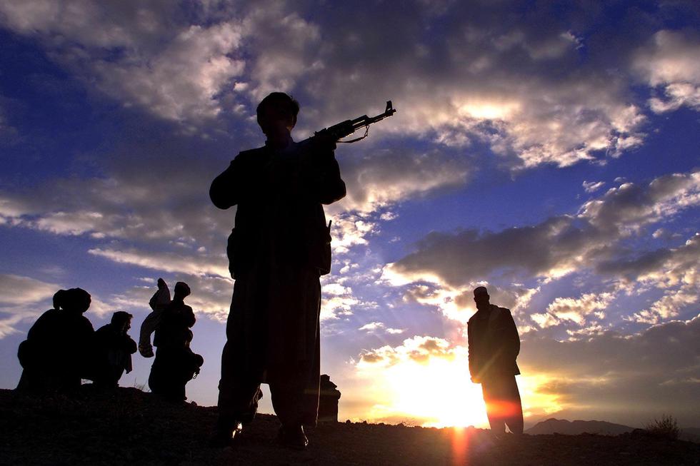 Imagen tomada el 15 de enero del 2002. Se ve a un soldado de la Alianza del Norte (Frente Islámico Unido por la Salvación de Afganistán), guerrilla creada para derrocar a los talibanes del país. AFP