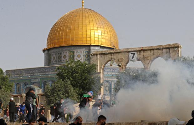 Recent clashes between Palestinians and Israeli security forces at the Al-Aqsa mosque complex in Jerusalem. (Photo by Ahmad GHARABLI / AFP).