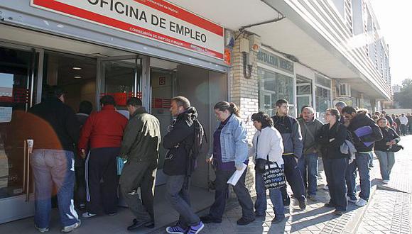 En desempleo en la Zona Euro bajó levemente a 11,9% en febrero