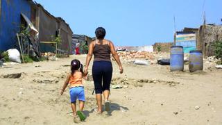 La pobreza en el Perú bajó a 23,9% en 2013, según el INEI