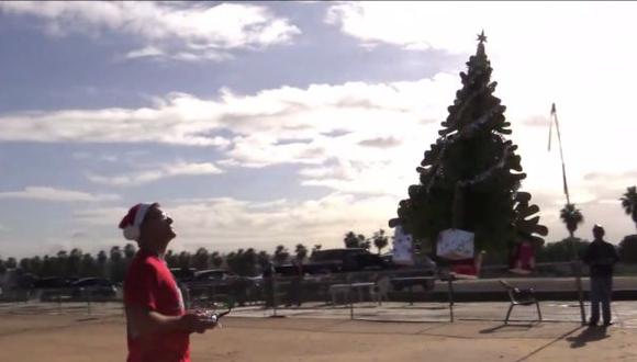 YouTube: ¿Un árbol de Navidad volador? (VIDEO)