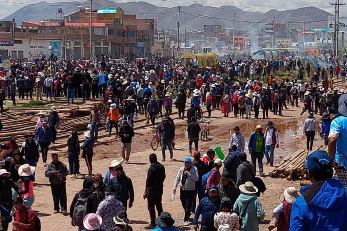 Miles de personas se movilizaron a lo largo de todo Puno, concentrándose en las ciudades de Juliaca y Puno. (Foto: GEC)