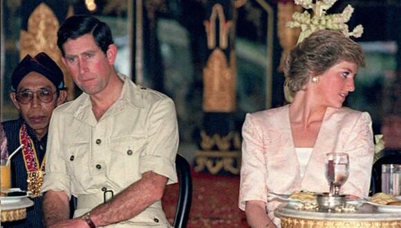 Carlos y Diana de Gales. (Foto: AFP)