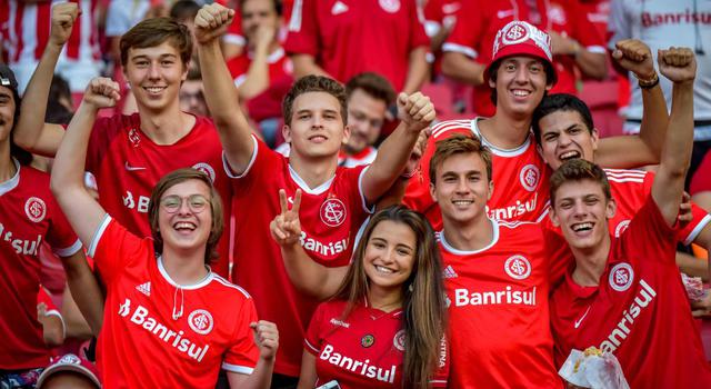 Internacional vs. Universidad Católica: las postales del partido de Copa Libertadores con gran actuación de Paolo Guerrero. (Foto: Agencias)