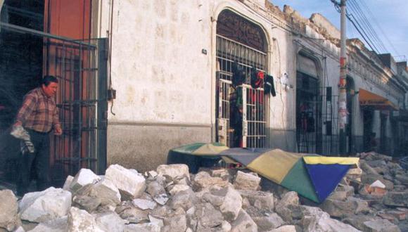 El terremoto ocurrido en mayo del 2001 en la localidad de Ocoña fue sentido en varias zonas del sur del país (Foto: archivo)