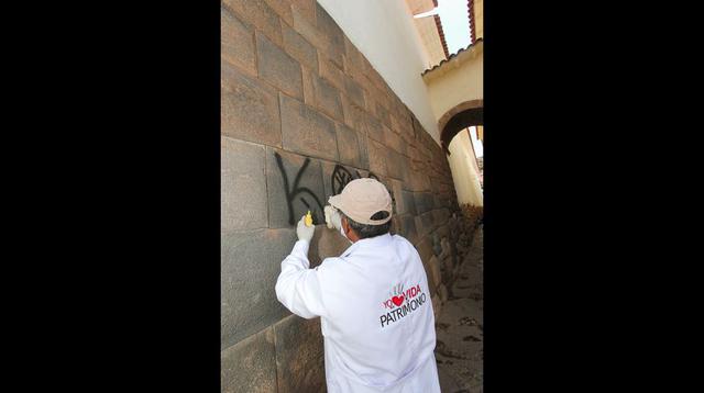 Cusco: vándalos pintaron con spray muros del centro histórico - 2
