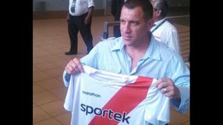 Deportivo Municipal: técnico Roberto Pompei llegó a Lima
