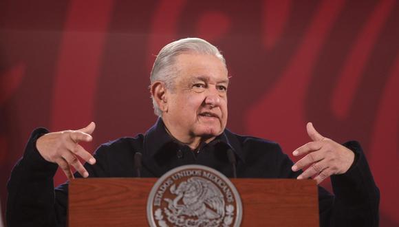 El Instituto Nacional Electoral informó que se alcanzó recoger la firma del 3% del padrón electoral, lo que permitiría realizarse el referéndum sobre la continuidad de AMLO en la presidencia de México. (Foto: Sáshenka Gutiérrez / EFE)