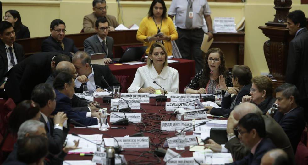 La Comisión de Constitución debate los proyectos de reforma política presentados por el Ejecutivo. (Foto: Anthony Niño de Guzmán / GEC)