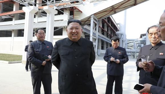 Kim Jong-un reapareció en público por primera vez en 20 días. (Korean Central News Agency/Korea News Service via AP).